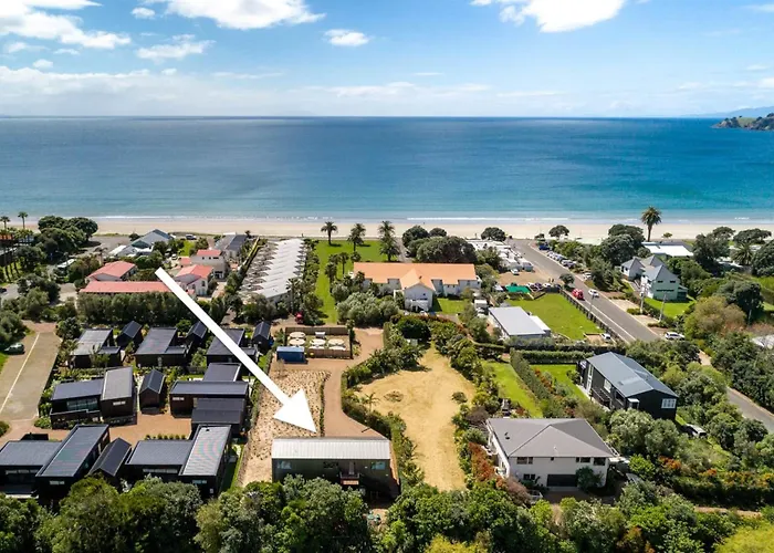 Onetangi Beach Stays Studio 2 - Coast & Country