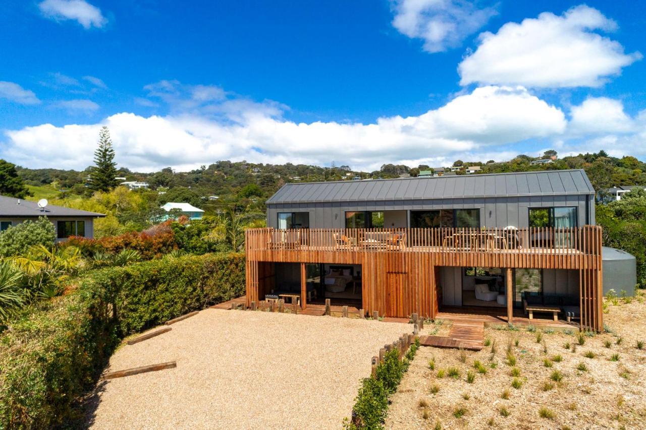 2 - Coast & Country Onetangi